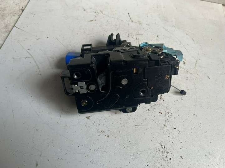 Skoda Octavia Mk2 (1Z) (2004 - 2013)  7L0839016 Замок задней двери