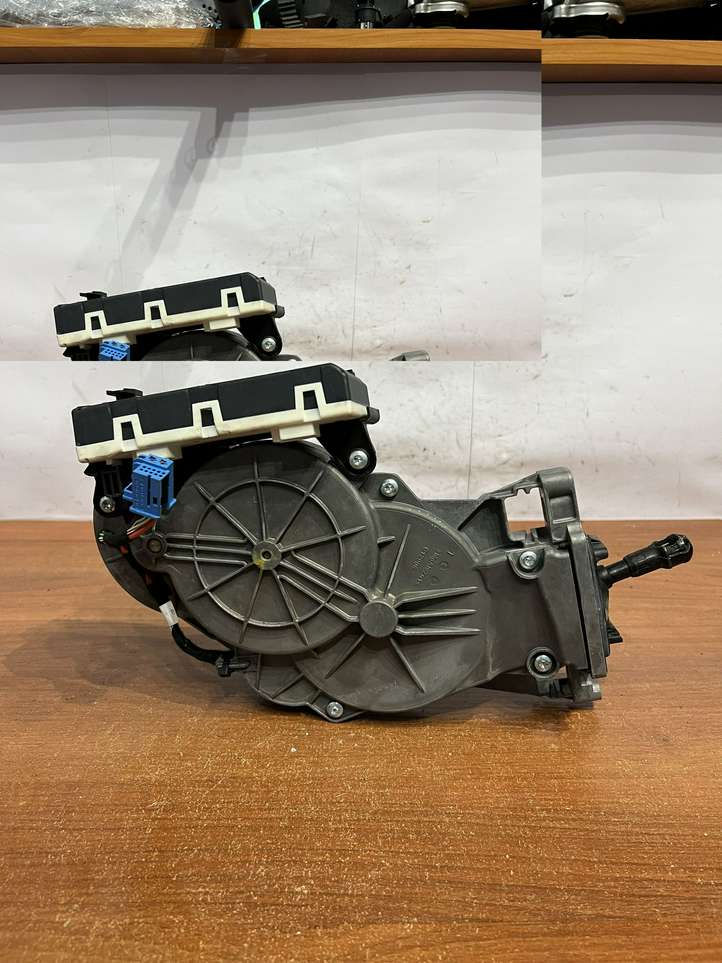 Mercedes-Benz C W205 (2014 - 2021)  A2059007218 Притягиватель задней крышки