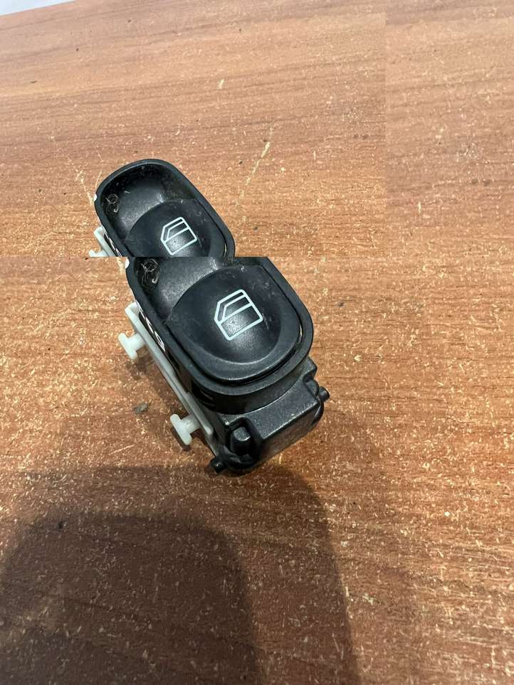 Mercedes-Benz C W203 (2000 - 2007)  A2038200210 Кнопка стеклоподъемников