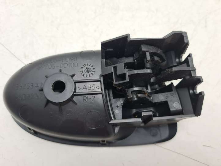 Toyota Yaris (2005 - 2009)  692050D90 Внутренняя ручка