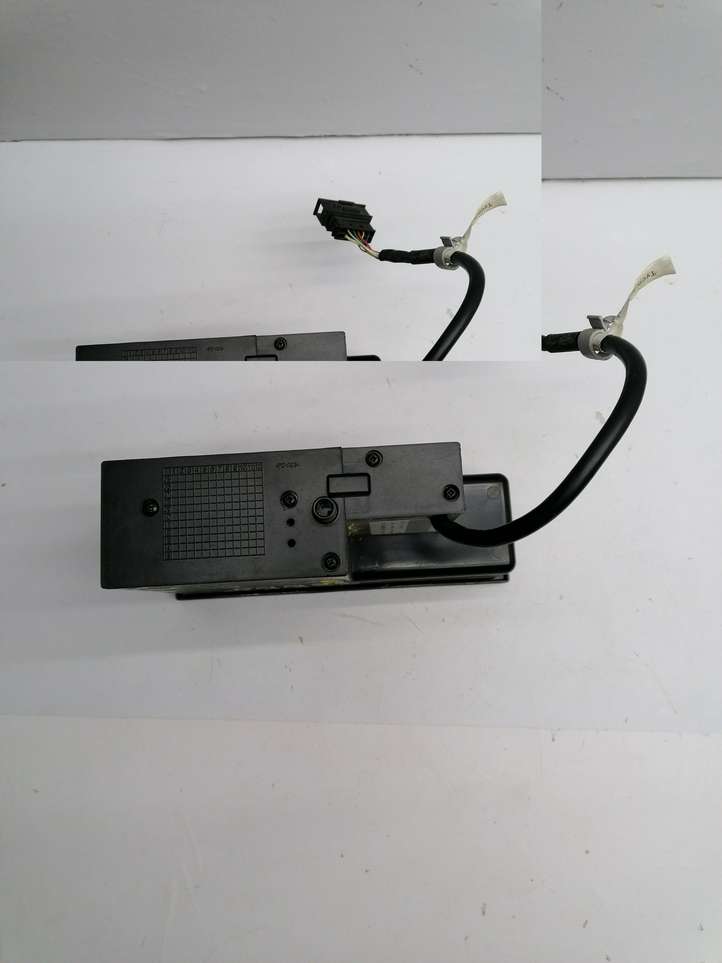 Seat Leon (1P) (2005 - 2012)  5P0857925A Блок управления USB