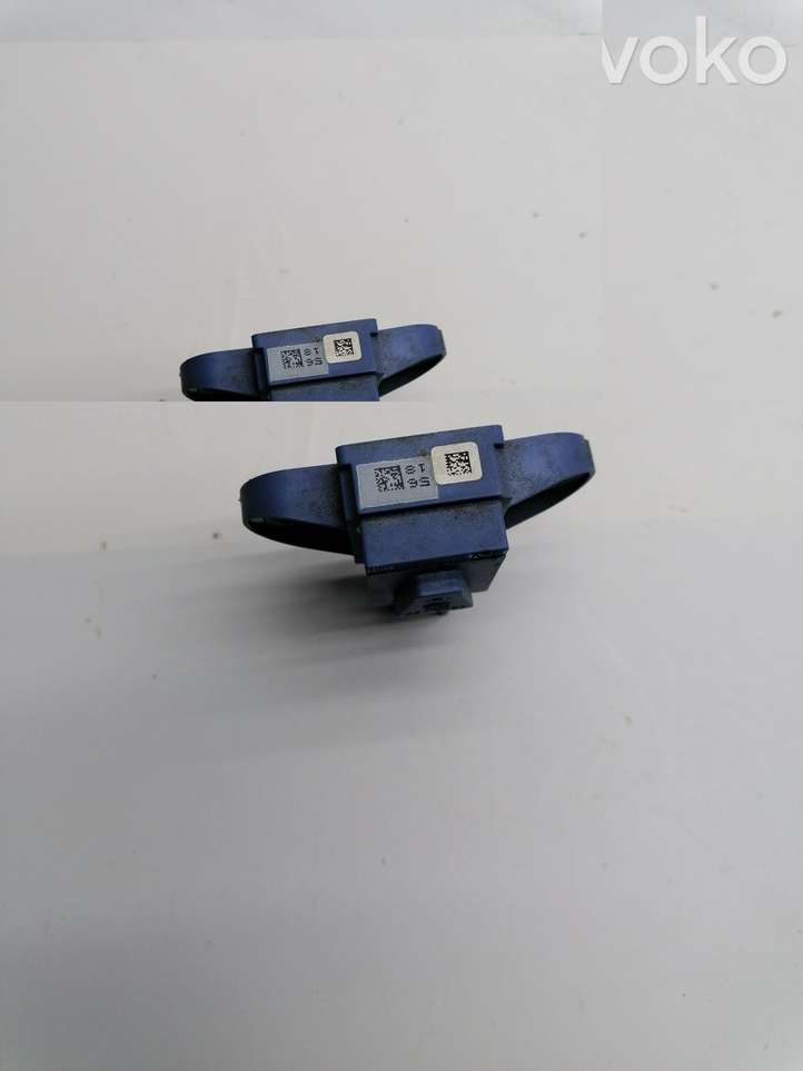 Seat Leon (1P) (2005 - 2012)  1K0955557A Датчик удара надувных подушек