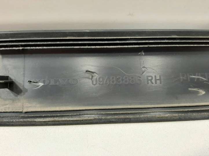 Volvo XC90 (2002 - 2006)  09483886 Отделка (молдинг) передней двери