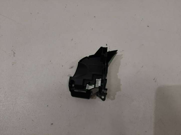 Volvo XC90 (2002 - 2006)  30710707 Кнопки рулевого колеса