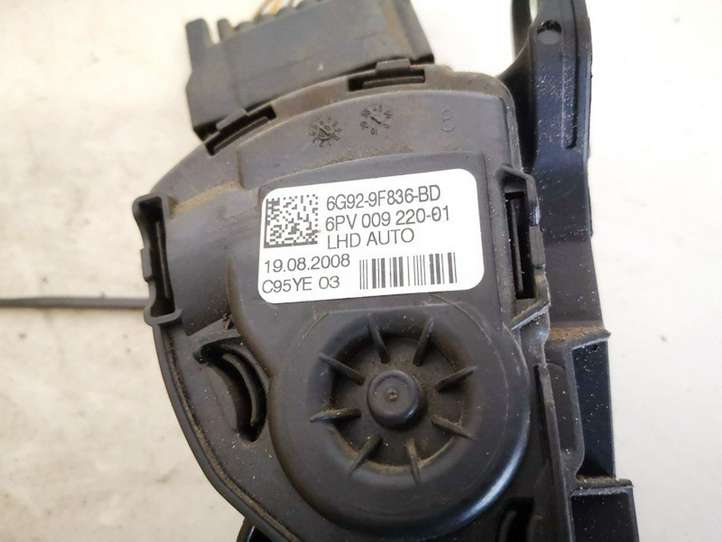 Volvo V70 (2007 - 2013)  6g929f836bd Педаль акселератора