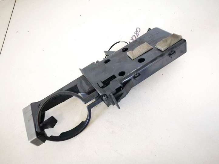 Subaru Forester SG (2006 - 2008)   Передний держатель чашки