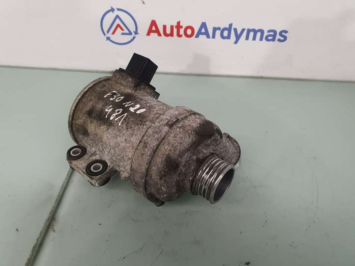 BMW 3 F30 F35 F31 (2012 - 2018)  7604027 Водяной насос