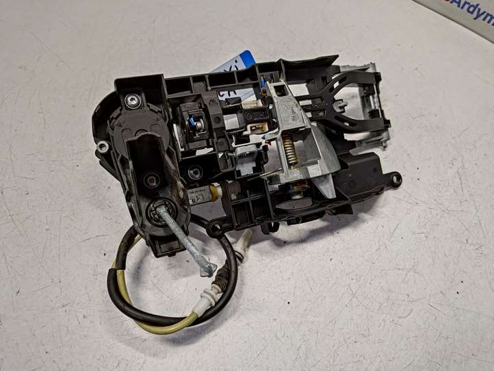 BMW 5 F10 F11 (2009 - 2016)  7207451 Кронштейн