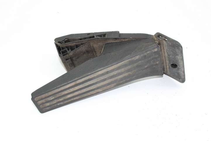 BMW 5 F10 F11 (2009 - 2016)  6789998 Педаль акселератора