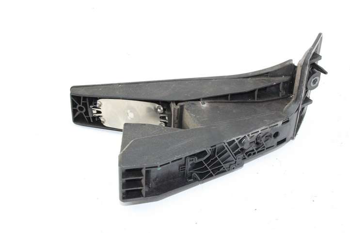 BMW 5 F10 F11 (2009 - 2016)  6789998 Педаль акселератора