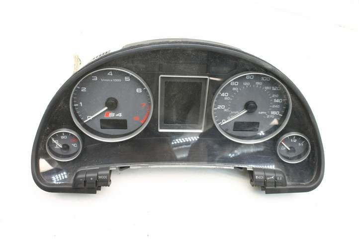 Audi A4 (2000 - 2006)  8E0920981F Спидометр (приборный щиток)