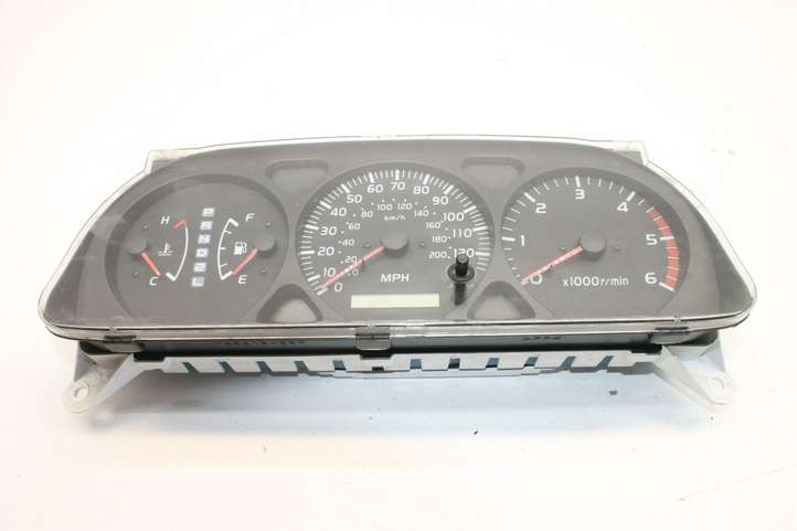 Toyota Land Cruiser (HDJ90) (1996 - 2002)  838006C620 Спидометр (приборный щиток)