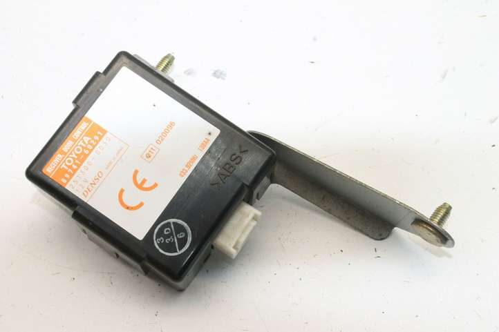 Toyota Land Cruiser (HDJ90) (1996 - 2002)  8974160291 Другие приборы