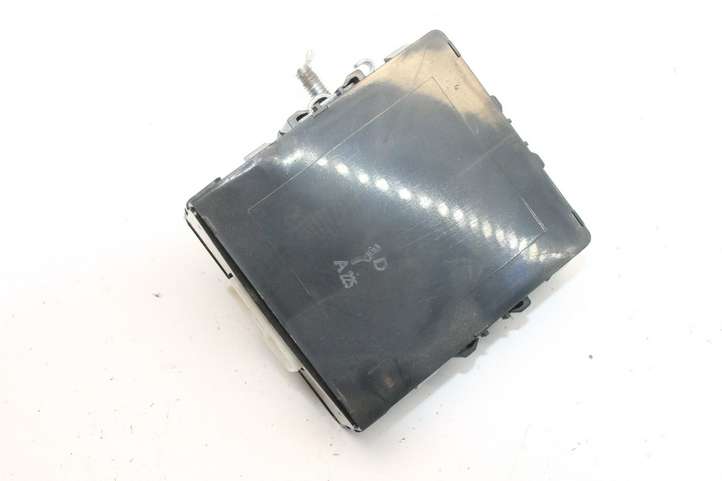 Toyota Land Cruiser (HDJ90) (1996 - 2002)  8953360080 Другие приборы