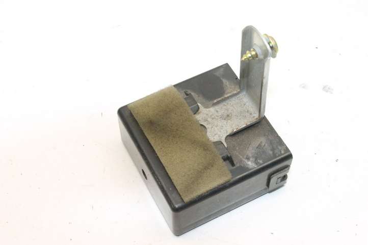 Toyota Land Cruiser (HDJ90) (1996 - 2002)  8748060020 Другие приборы