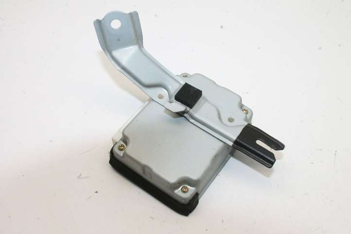 Toyota Land Cruiser (HDJ90) (1996 - 2002)  8954060100 Блок управления ABS
