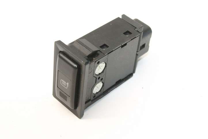 Toyota Land Cruiser (HDJ90) (1996 - 2002)  156831 Кнопка крюка в багажнике
