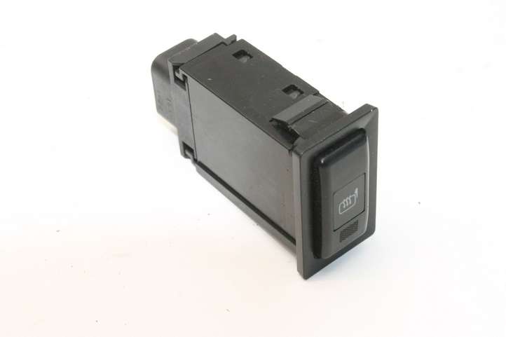 Toyota Land Cruiser (HDJ90) (1996 - 2002)  156831 Кнопка крюка в багажнике