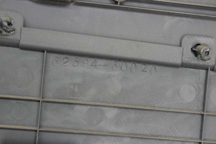 Toyota Land Cruiser (HDJ90) (1996 - 2002)  6259460020 Боковая панель