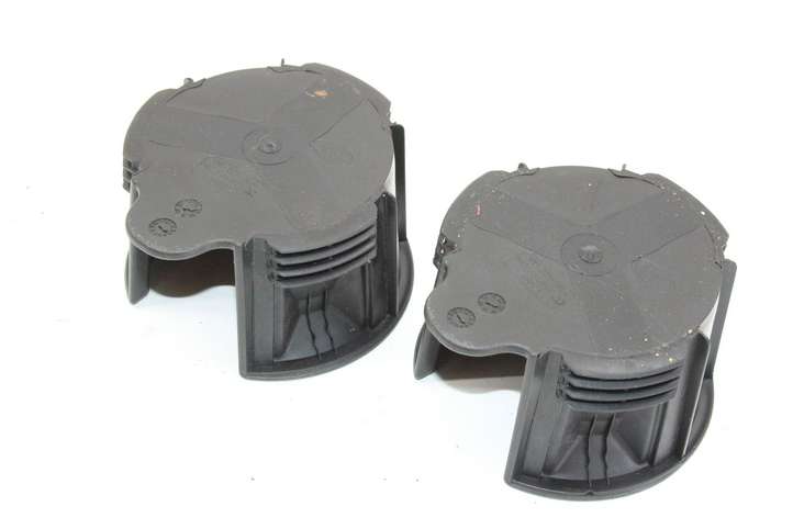 Land Rover Range Rover Sport (2005 - 2009)  8H22046B94AC Передний держатель чашки