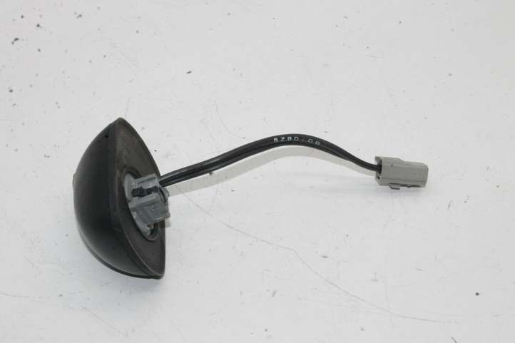 Nissan Qashqai (2010 - 2013)   Антенна (антенна GPS)