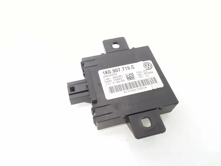 Audi A3/S3 8P (2004 - 2008) 1K0907719C Блок управления сигнализацией — фото 1