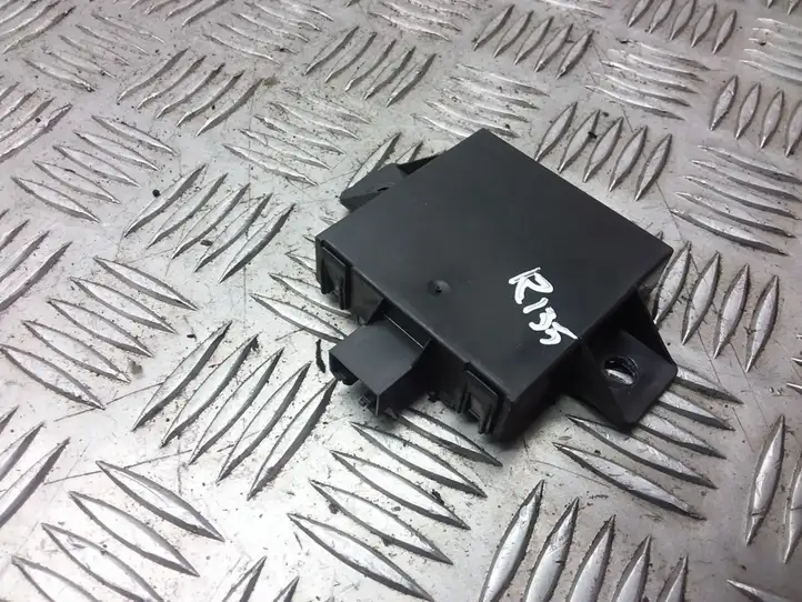 Volkswagen Touran I (2003 - 2010)  1K0907719B Блок управления сигнализации