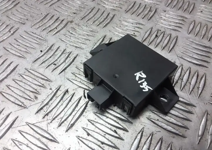 Volkswagen Touran I (2003 - 2010)  1K0907719B Блок управления сигнализации