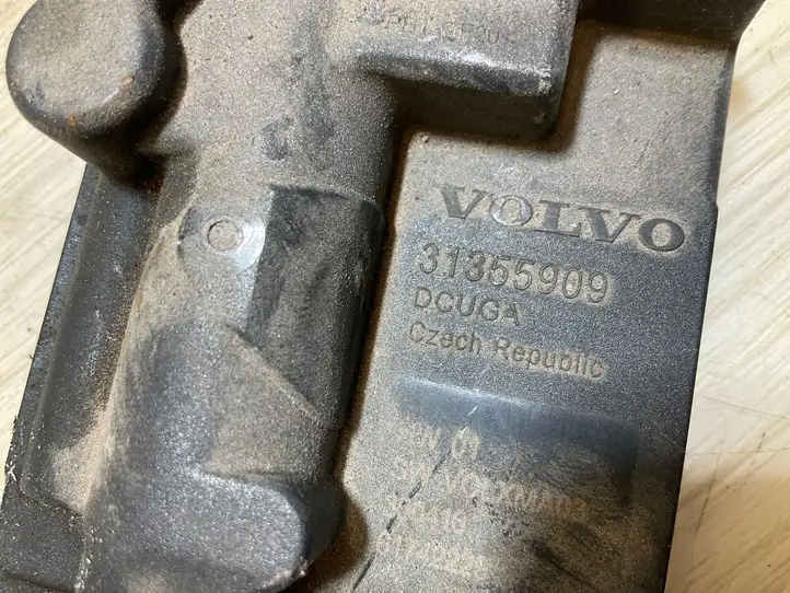 Volvo XC90 (2014 - 2019) 31355909 Блок управления топливным насосом — фото 2