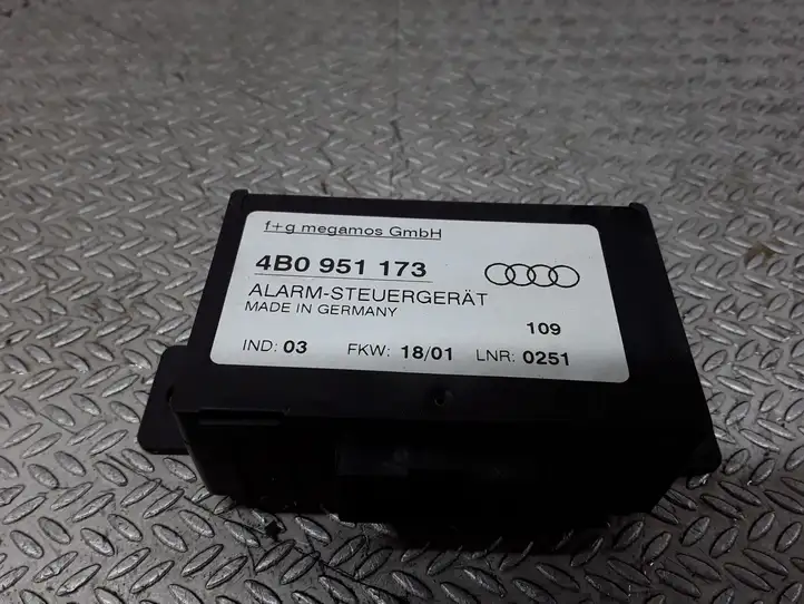 Audi A6 Allroad C5 (2000 - 2006) 4B0951173 Блок управления сигнализацией — фото 3