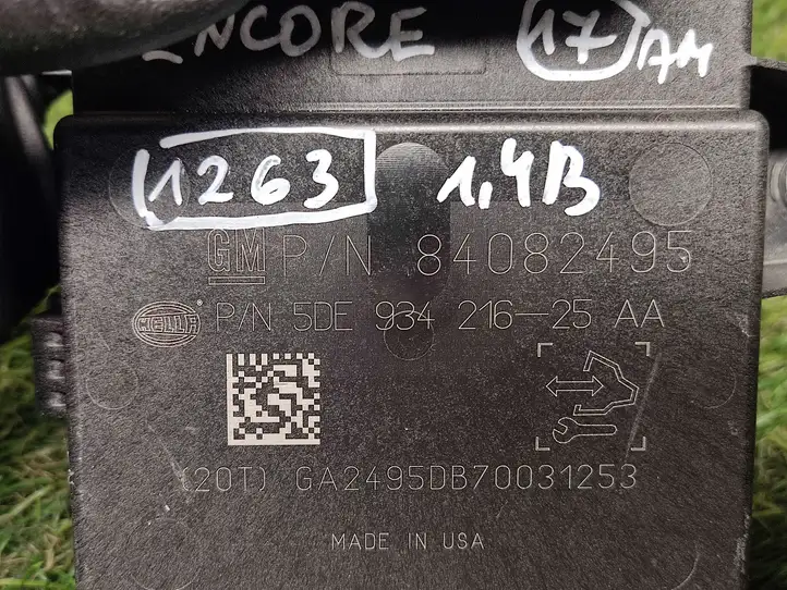 Buick Encore I (2012 - 2019) 84082495 Блок управления топливным насосом — фото 4