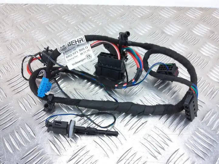 Audi A1 (2010 - 2014) 6R2971566Q Прочая электропроводка — фото 1