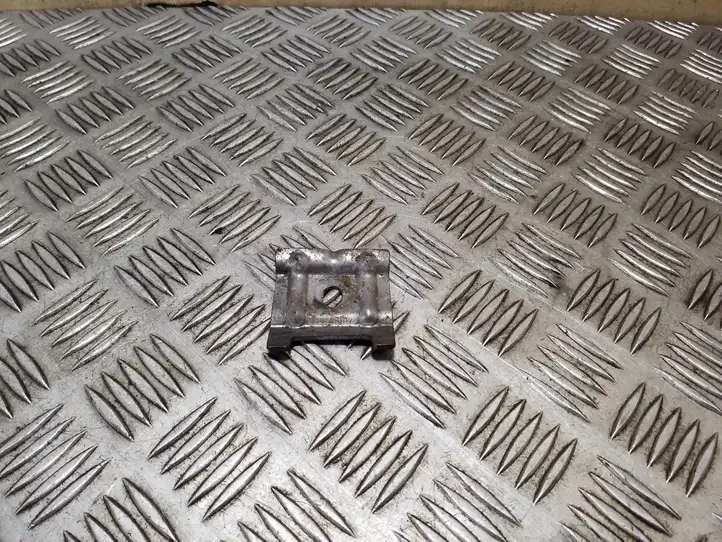 Volkswagen Eos (2010 - 2015)  1J0803219 Держатель аккумулятора