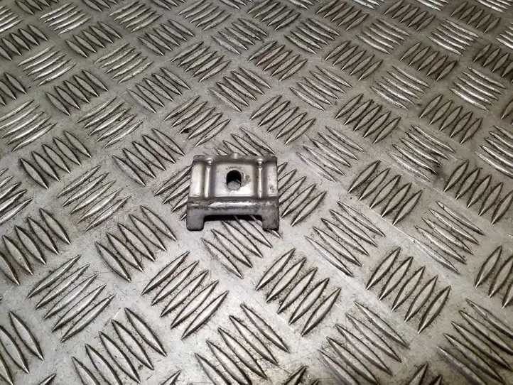 Volkswagen Eos (2010 - 2015)  1J0803219 Держатель аккумулятора