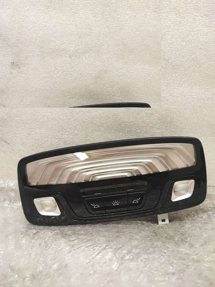 BMW 5 G30 G31 (2016 - )  43684861401 Задняя подсветка