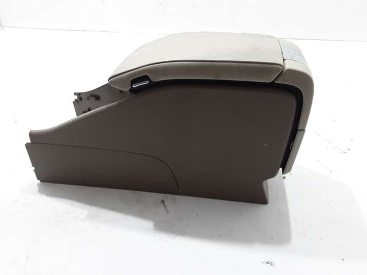 Volvo S80 (2004 - 2006)  39870972 Подлокотник
