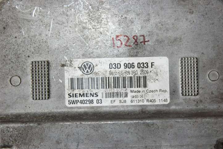 Volkswagen Polo (2001 - 2005)  03D906033F Блок управления двигателя