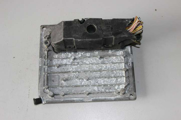 Ford Fiesta (2000 - 2005)  4S6112A650NB Блок управления двигателя