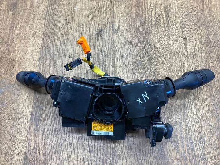 Lexus NX 300 (2017 - )  8924512040 Комплект ручек