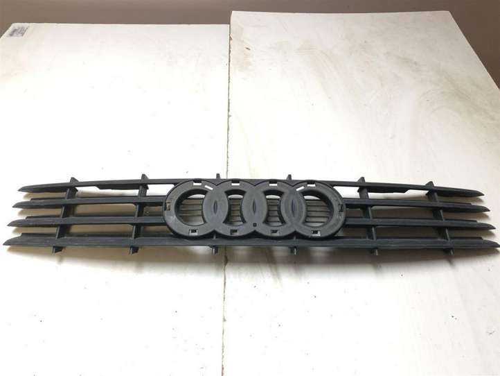 Audi A8 (2002 - 2005)   Передняя решётка
