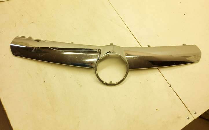 Opel Zafira (2006 - 2008)  13157591 Верхняя решётка