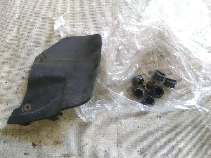 Toyota Verso (2009 - 2012)  758600F010 Порог