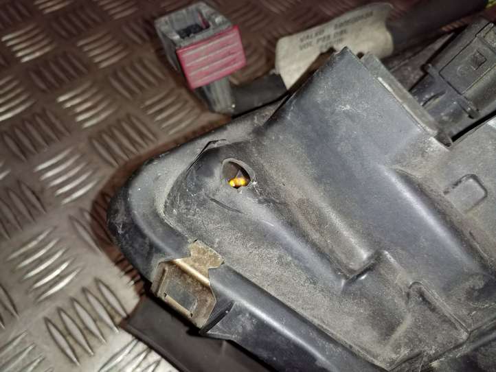 Volvo XC90 (2006 - 2014)  31217047 Передняя фара