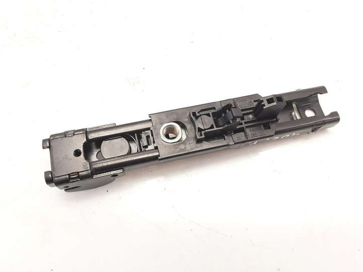 Seat Toledo III (5P) (2004 - 2009)  1T0857819 Регулировочная планка ремня безопасности