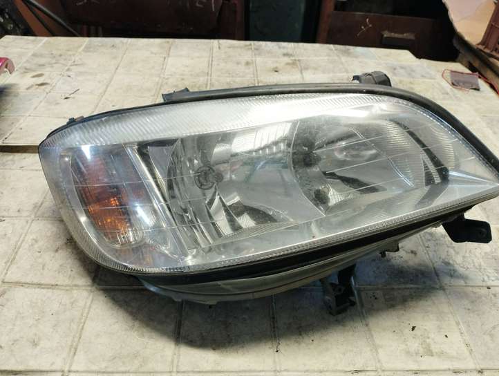 Opel Zafira (2003 - 2006)  89100055 Передняя фара