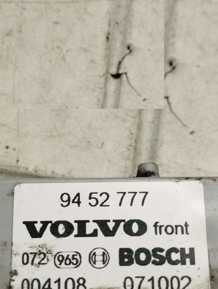 Volvo V70 (2000 - 2004)  9452777 Датчик удара надувных подушек