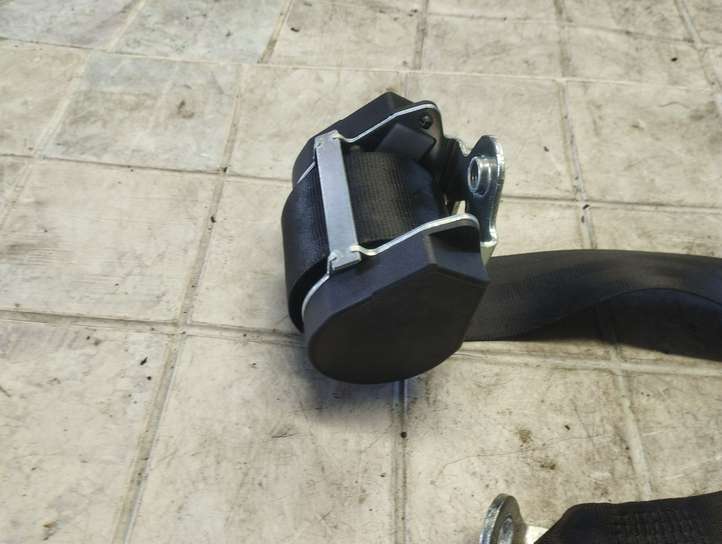 Seat Altea XL (2004 - 2015)  5P0857805D Задний ремень безопасности