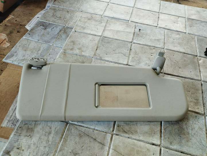 Skoda Octavia Mk1 (1U) (1996 - 2004)  1U0857552 Щиток от солнца