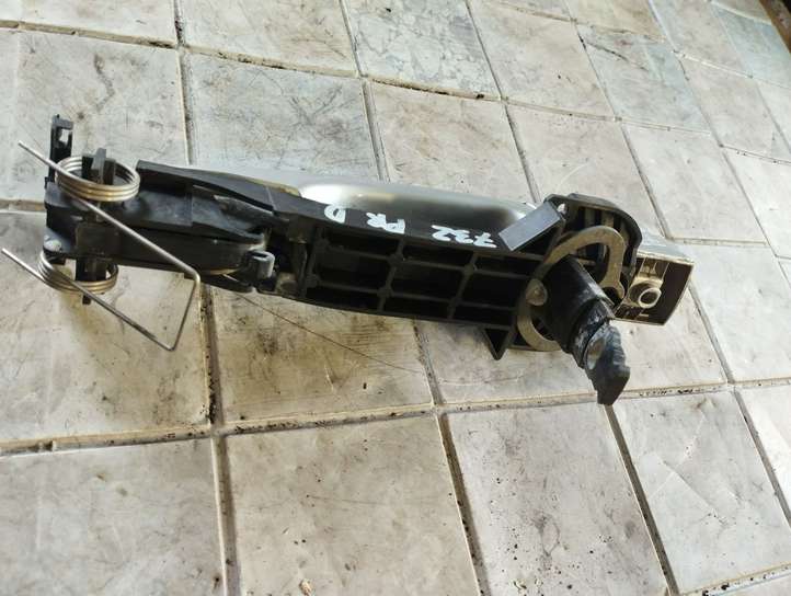 Peugeot 807 (2002 - 2011)  00118111 Наружная ручка