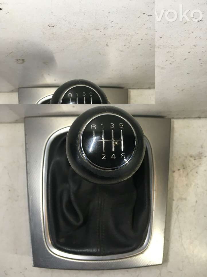 Audi A3/S3 8P (2004 - 2008)   Отделка рычага переключения передач (кожа, головка)